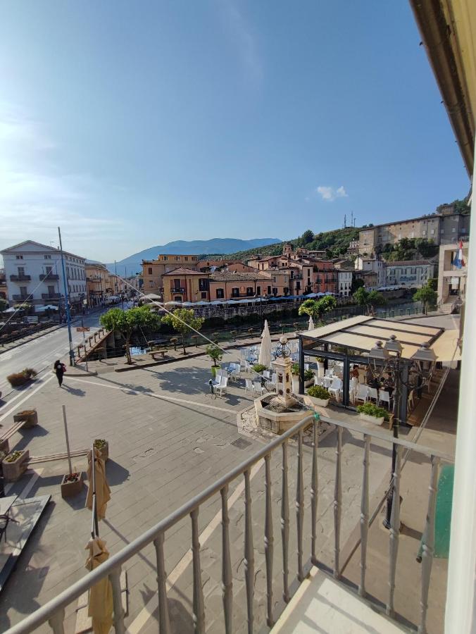 In Centro Rooms And Apartments Isola di Liri Екстер'єр фото