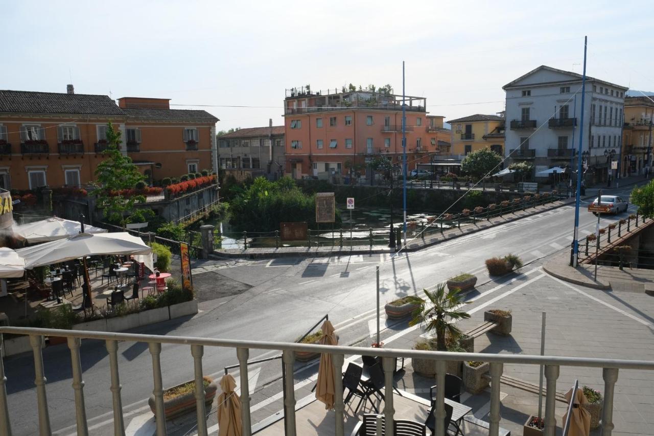 In Centro Rooms And Apartments Isola di Liri Екстер'єр фото