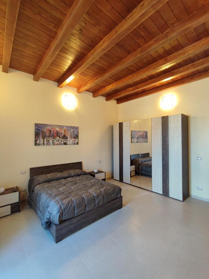 In Centro Rooms And Apartments Isola di Liri Екстер'єр фото