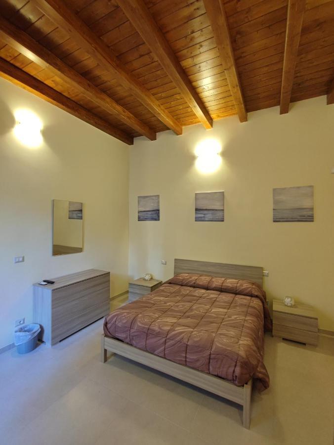In Centro Rooms And Apartments Isola di Liri Екстер'єр фото
