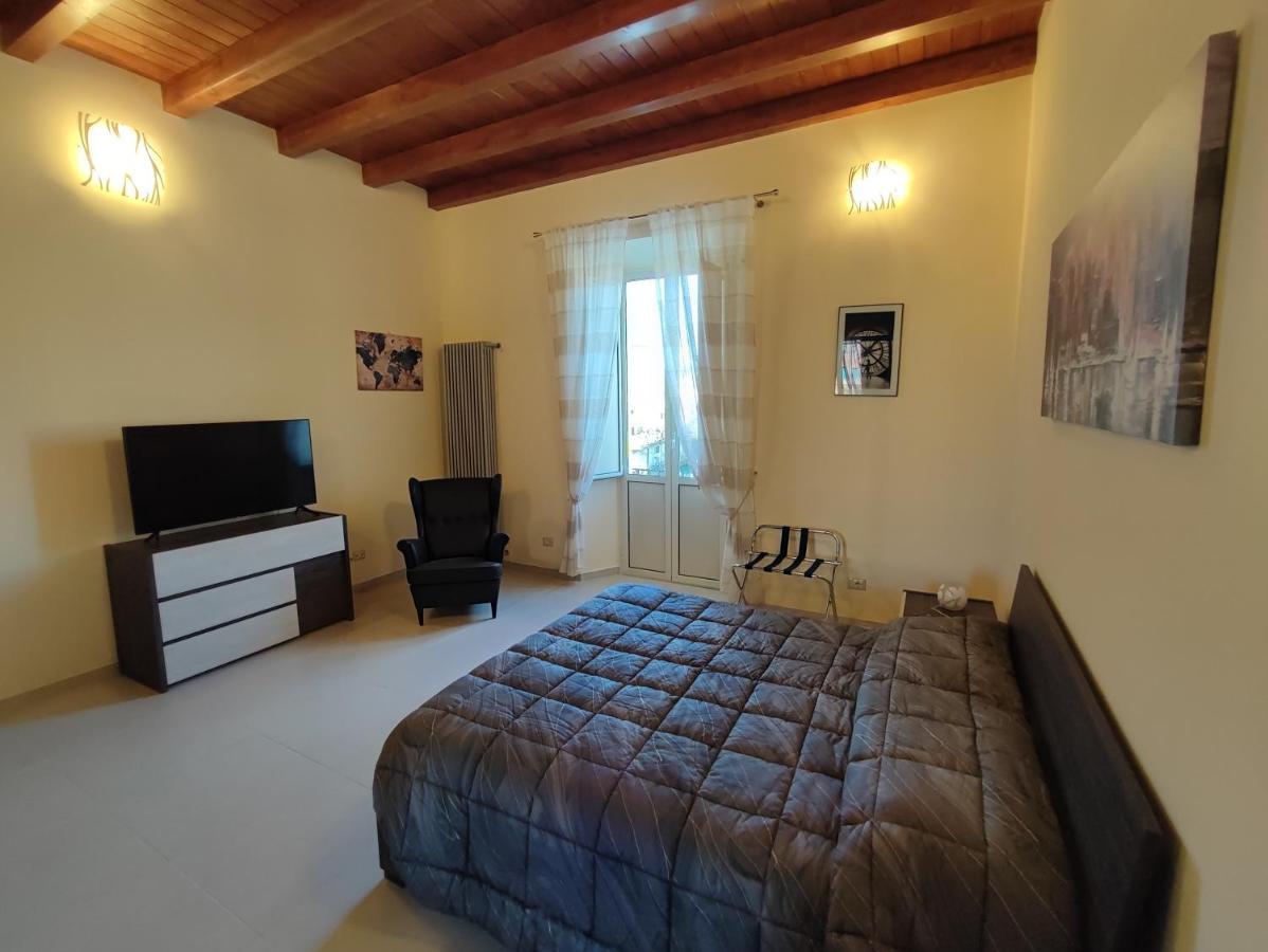 In Centro Rooms And Apartments Isola di Liri Екстер'єр фото