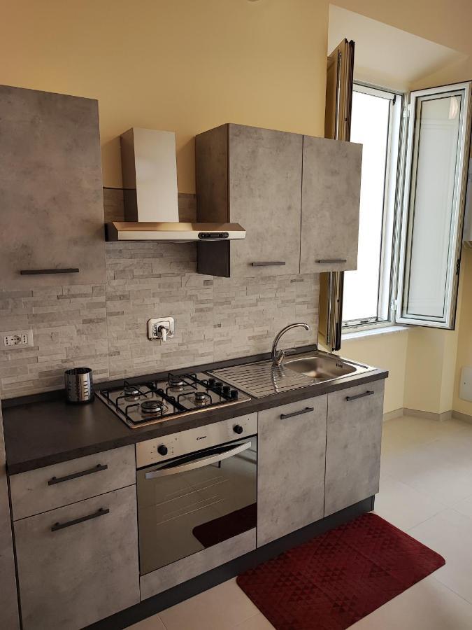 In Centro Rooms And Apartments Isola di Liri Екстер'єр фото