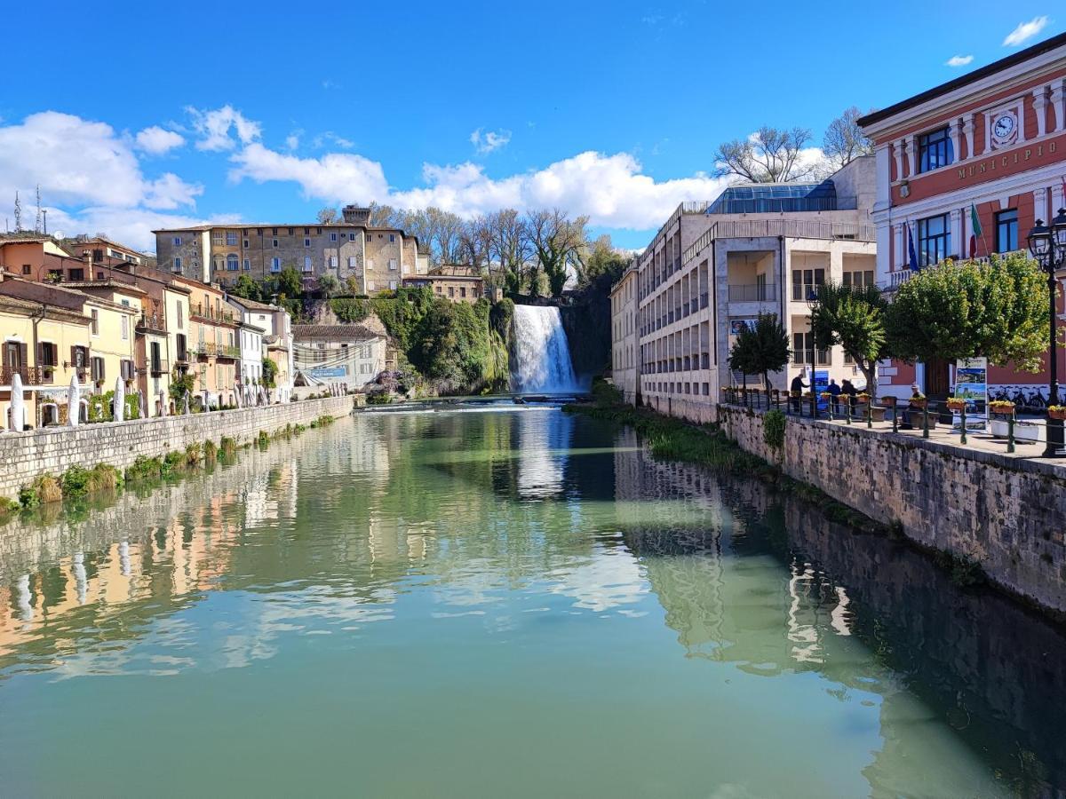 In Centro Rooms And Apartments Isola di Liri Екстер'єр фото