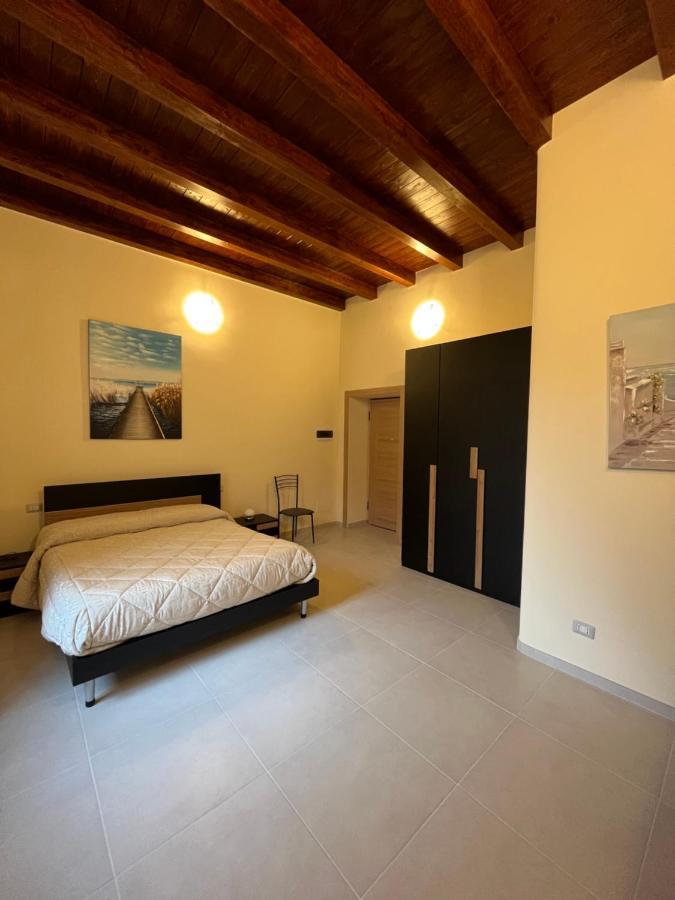 In Centro Rooms And Apartments Isola di Liri Екстер'єр фото