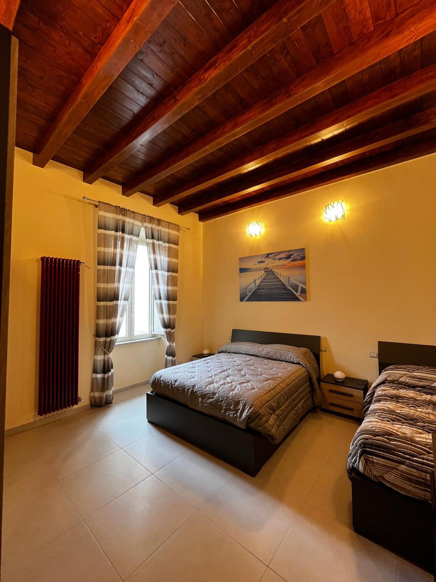 In Centro Rooms And Apartments Isola di Liri Екстер'єр фото