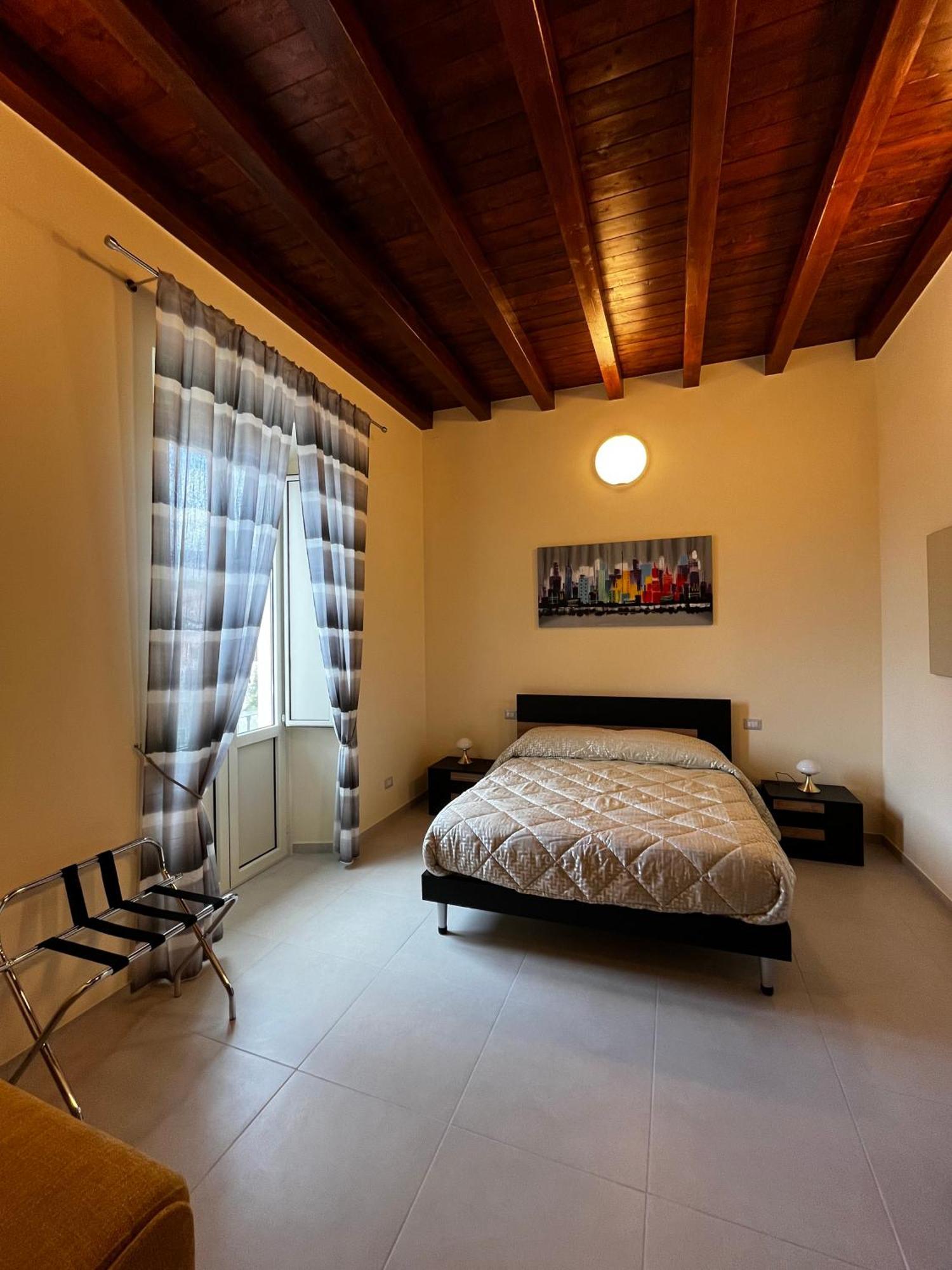In Centro Rooms And Apartments Isola di Liri Екстер'єр фото