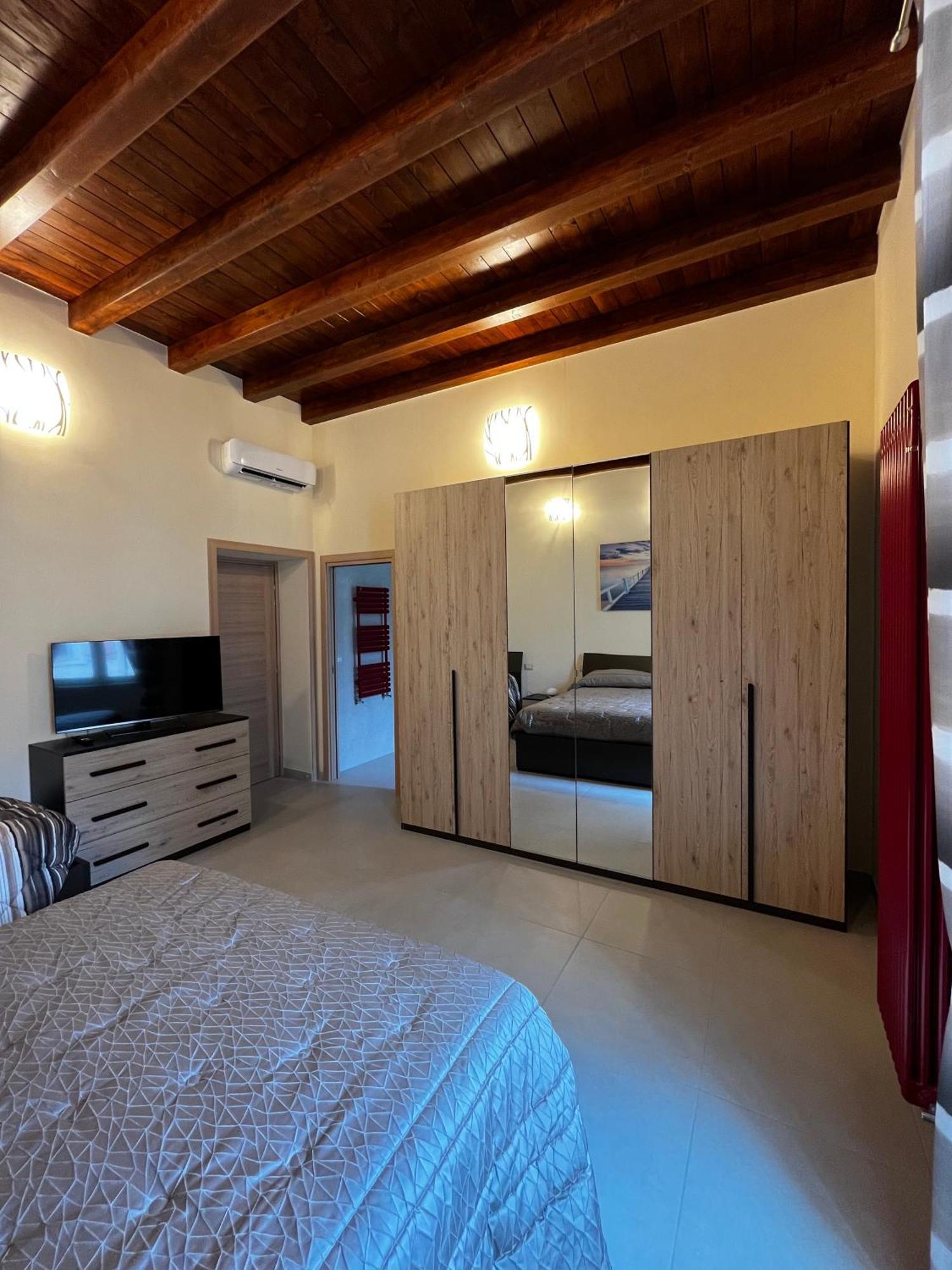 In Centro Rooms And Apartments Isola di Liri Екстер'єр фото